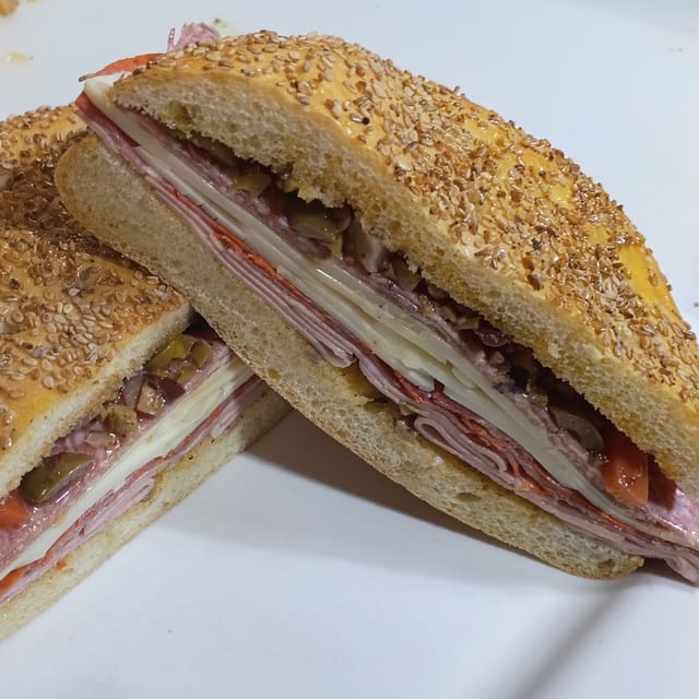 Muffuletta.