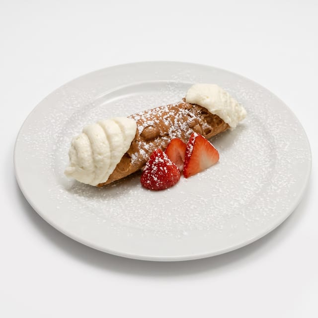 Cannoli.
